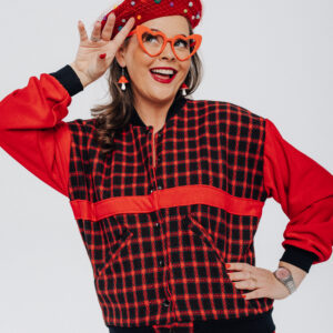 Bomberka czerwona krata