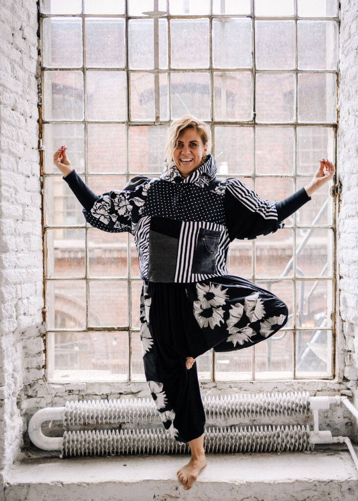 Spodnie pumpy czarno/białe